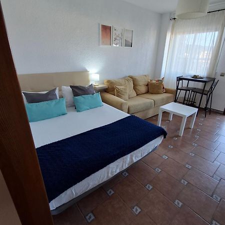 Apartamento Sonia ตอร์เรโมลิโนส ภายนอก รูปภาพ