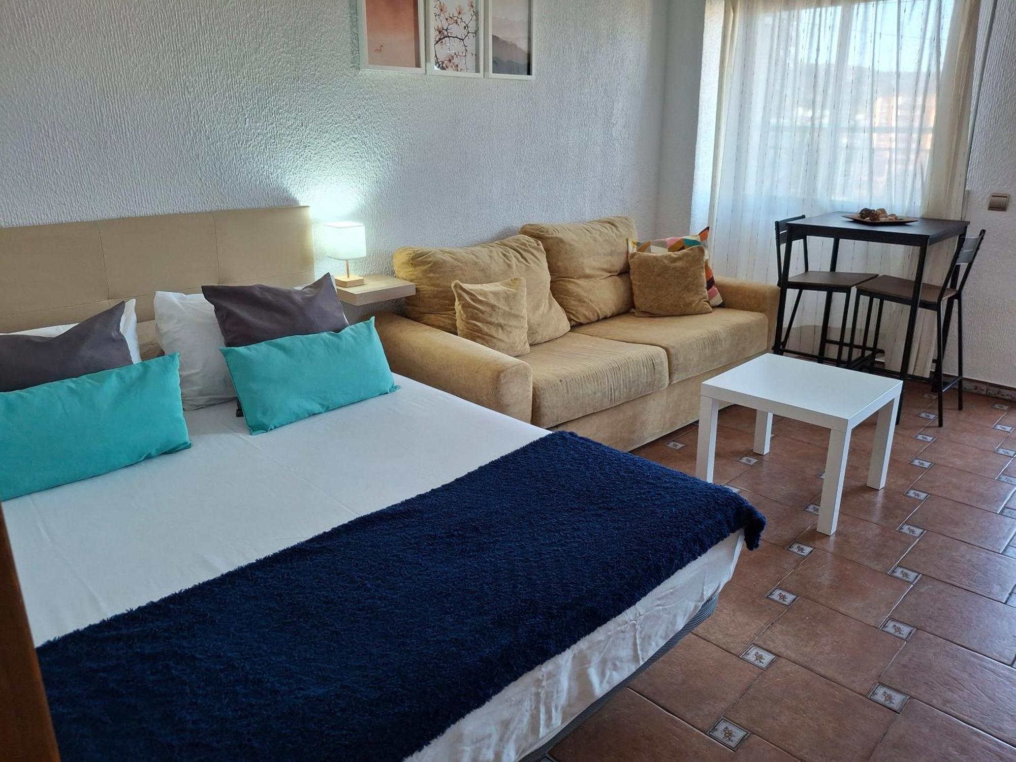 Apartamento Sonia ตอร์เรโมลิโนส ภายนอก รูปภาพ